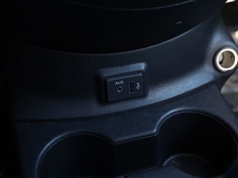 Used 2019 Nissan Versa S Plus image 19