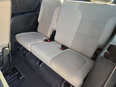 Certified 2022 Chevrolet Traverse LS image 28