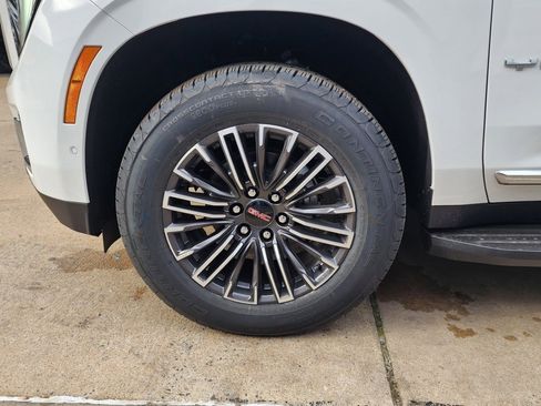 New 2026 GMC Yukon XL Elevation image 59