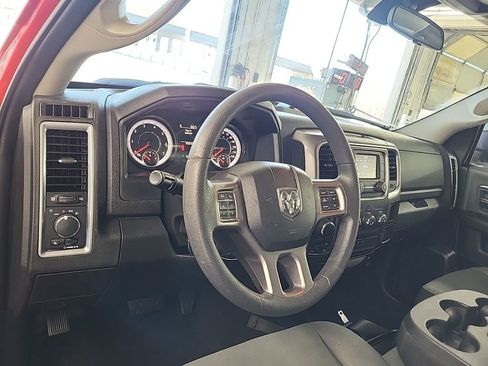 Used 2022 RAM 1500 Classic SLT image 7