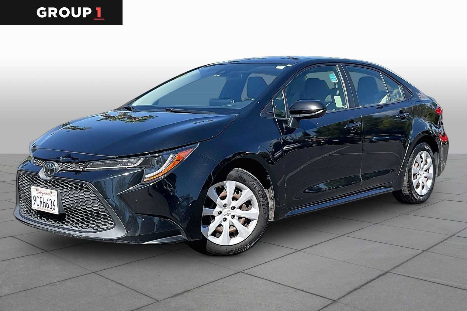 Used 2020 Toyota Corolla LE FWD image 1