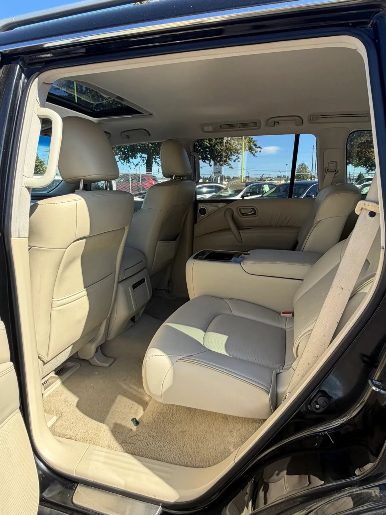 Used 2015 INFINITI QX80 4WD w/ 22" Wheel Package image 11