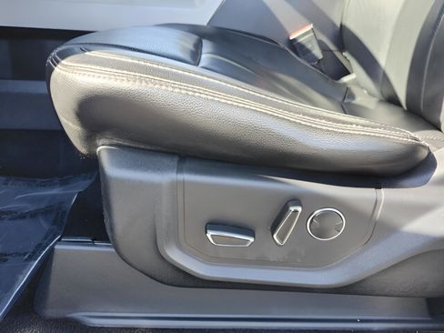 Used 2018 Ford F150 Lariat image 14