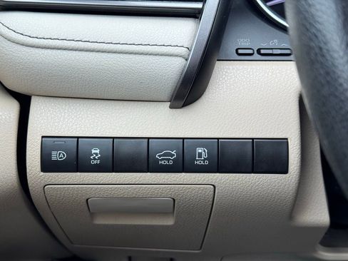 Used 2023 Toyota Camry LE image 23