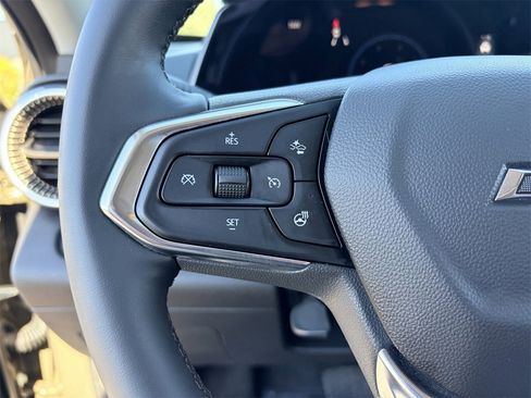 Used 2024 Chevrolet Trax ACTIV w/ Sunroof Package image 21