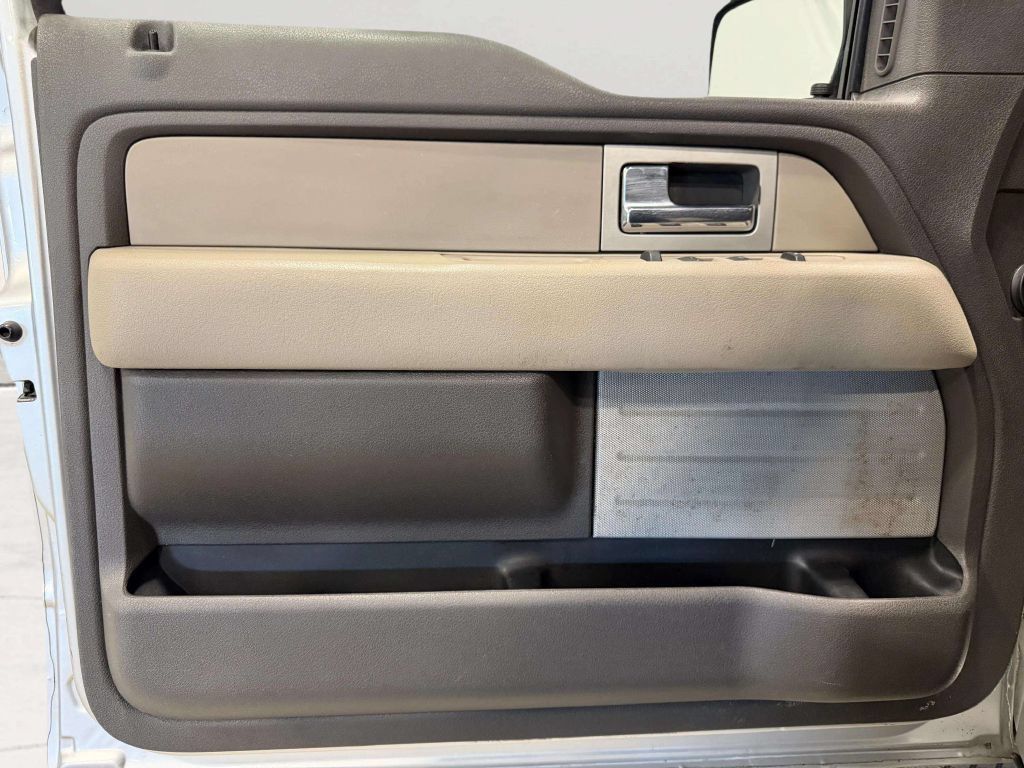 Used 2010 Ford F150 XLT AWD/4WD image 16