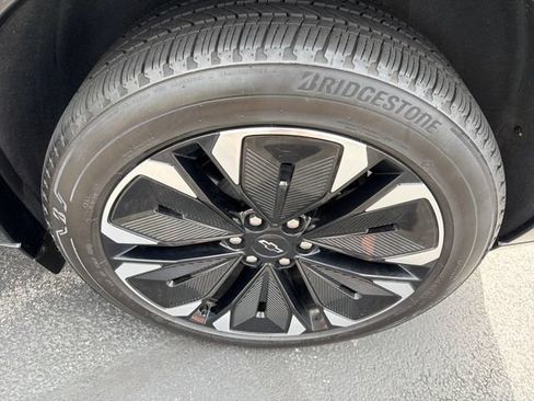 Certified 2025 Chevrolet Blazer EV RS AWD/4WD image 26