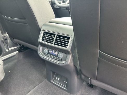 New 2026 Volkswagen Atlas SE FWD image 50