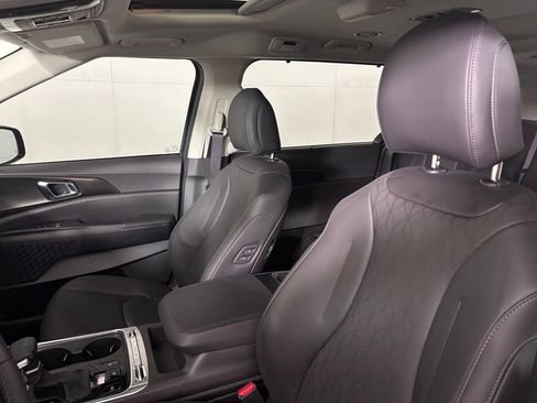 New 2026 Kia Carnival SX FWD image 18