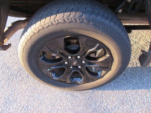 Used 2022 Ford F150 Lariat w/ Equipment Group 502A High image 12