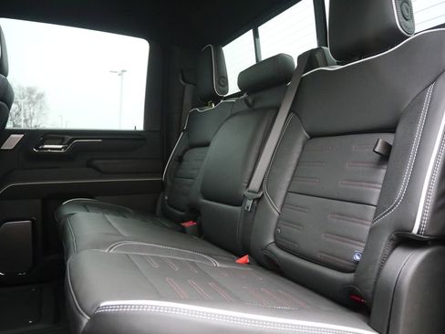 Used 2026 GMC Sierra 2500 AT4X image 18