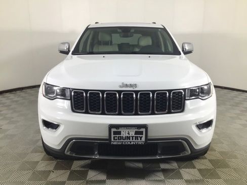 Used 2018 Jeep Grand Cherokee Limited image 2