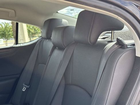 Used 2024 Lexus ES 350 w/ Premium Package FWD image 19