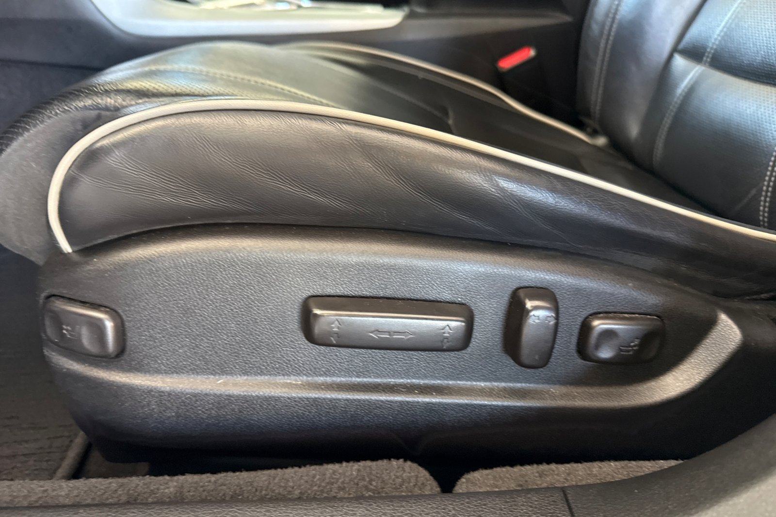 Used 2020 Acura TLX w/ Technology Package AWD/4WD image 19