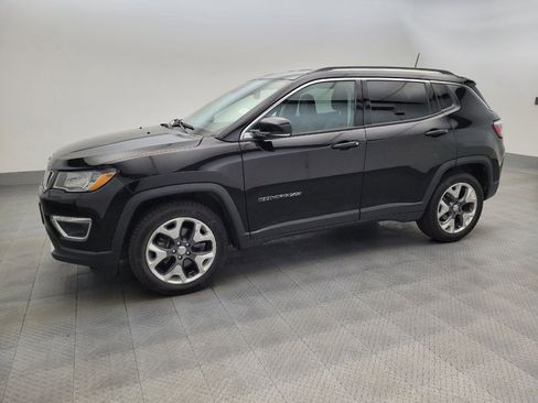 Used 2018 Jeep Compass Limited w/ Navigation Group FWD image 2