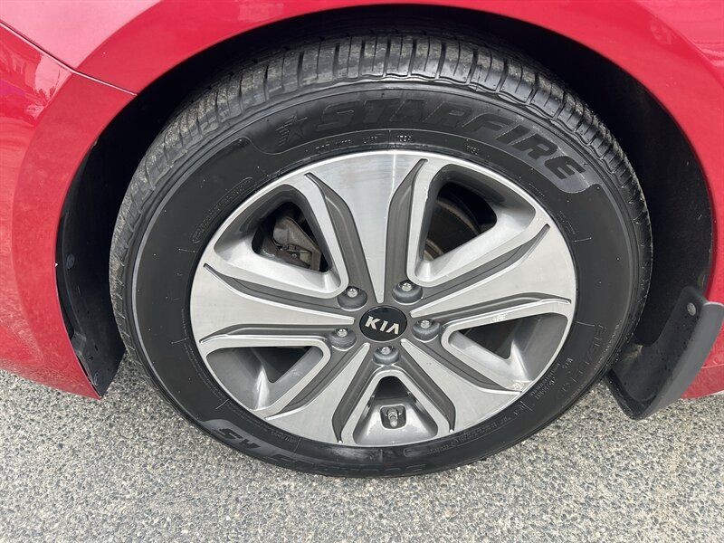 Used 2018 Kia Optima EX w/ Technology Package FWD image 7