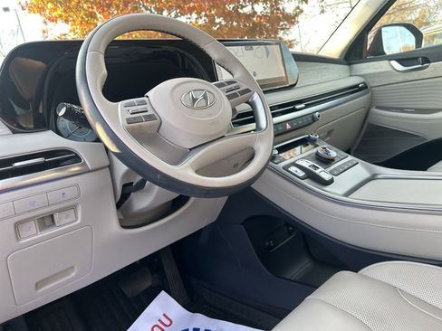 Used 2024 Hyundai Palisade Calligraphy image 11