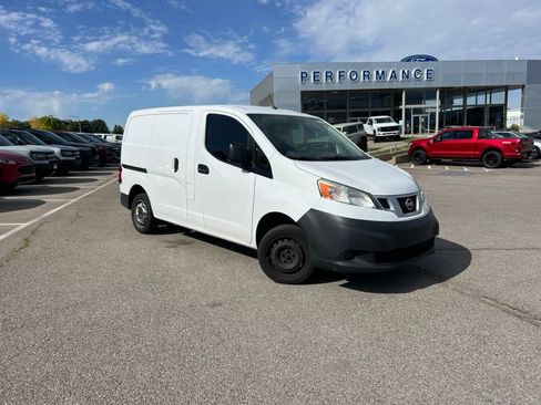 Used 2019 Nissan NV200 S w/ Cruise Control Package FWD image 2