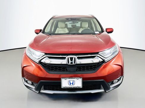 Used 2018 Honda CR-V Touring image 2