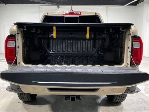 Used 2024 GMC Canyon AT4 w/ AT4 Premium Package AWD/4WD image 33