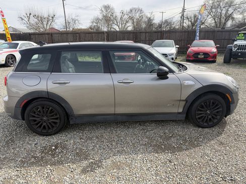 Used 2019 MINI Cooper Clubman S w/ Storage Package image 6