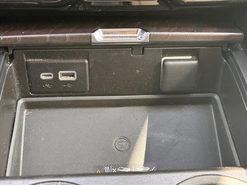 Certified 2023 GMC Yukon XL Denali w/ Denali Reserve Package image 31