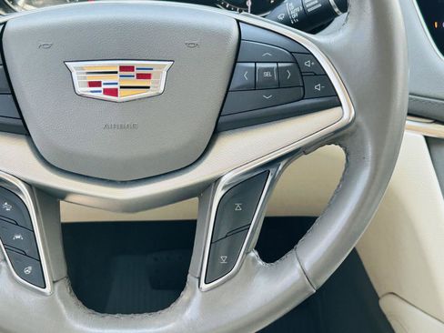 Used 2020 Cadillac XT5 Premium Luxury w/ LPO, Floor Liner Package FWD image 19