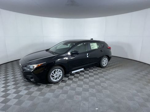 Used 2025 Subaru Impreza 2.0i image 4