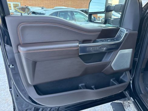 Used 2024 Ford F350 King Ranch w/ Chrome Package image 40