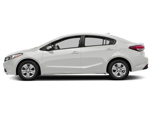 Used 2018 Kia Forte LX FWD image 4