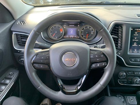 Used 2023 Jeep Cherokee Altitude Lux image 16