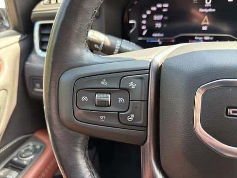 Used 2023 GMC Yukon XL Denali Ultimate AWD/4WD image 37