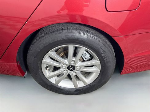 Used 2017 Hyundai Sonata SE image 35