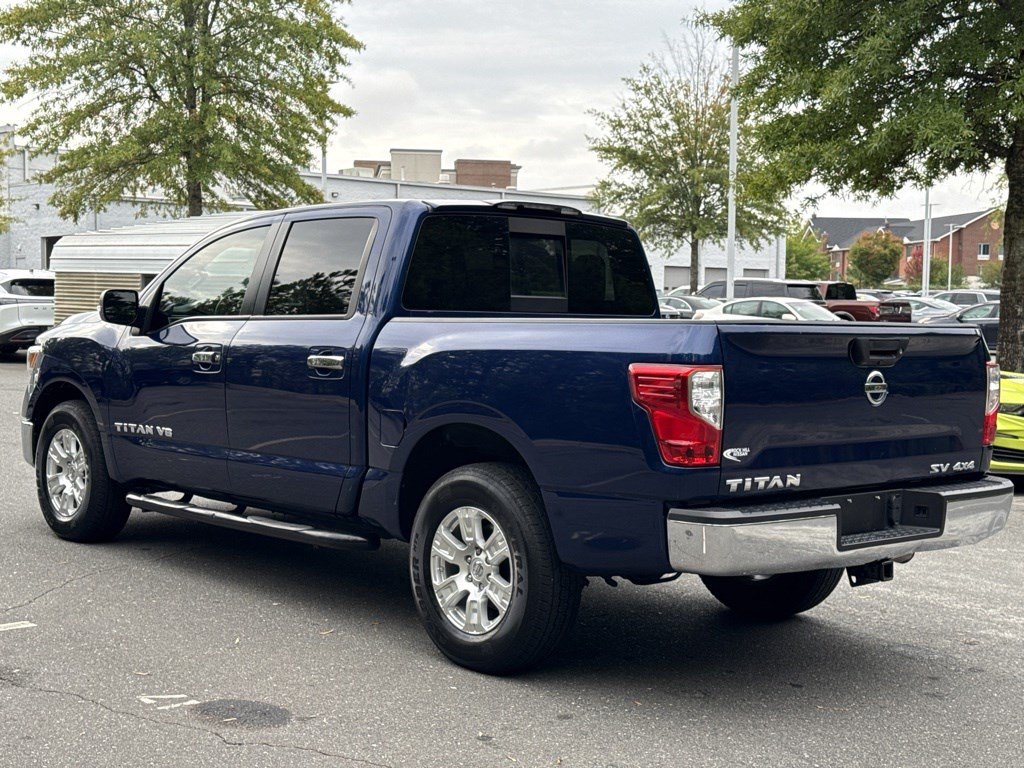 Used 2019 Nissan Titan SV AWD/4WD image 5