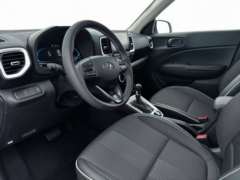 New 2026 Hyundai Venue SEL FWD image 14
