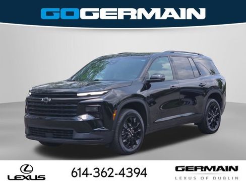 Used 2024 Chevrolet Traverse LT w/ Midnight/Sport Edition AWD/4WD image 2
