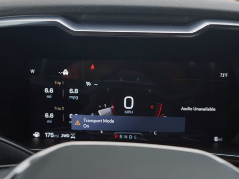 New 2026 GMC Canyon AT4 w/ AT4 Premium Package AWD/4WD image 18