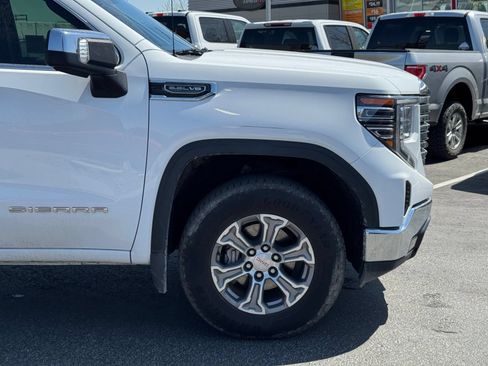 Used 2022 GMC Sierra 1500 SLT AWD/4WD image 4