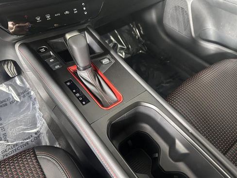 New 2025 Nissan Kicks SR AWD/4WD image 23