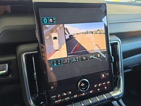 New 2026 GMC Yukon Denali w/ Denali Reserve Package AWD/4WD image 15