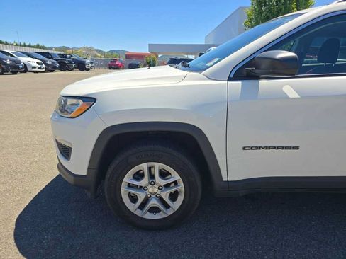 Used 2020 Jeep Compass Sport w/ Cold Weather Group AWD/4WD image 13