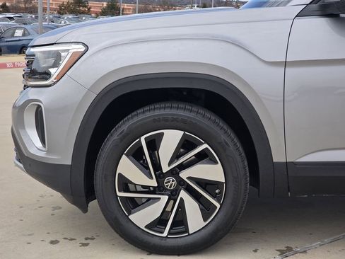 New 2026 Volkswagen Atlas SE FWD image 5
