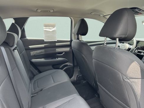 Certified 2025 Hyundai Tucson SE AWD/4WD image 19