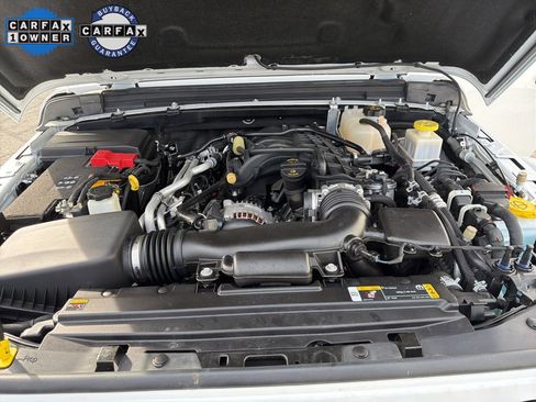 Used 2023 Jeep Gladiator Rubicon w/ Cold Weather Group image 38