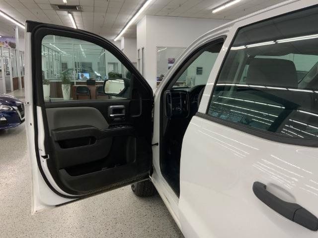 Used 2017 Chevrolet Silverado 1500 W/T AWD/4WD image 26