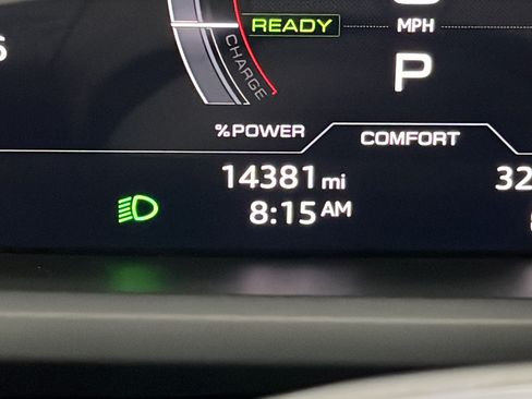 Used 2023 Audi e-tron GT Premium Plus w/ Performance Package AWD/4WD image 10