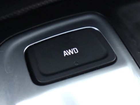 Used 2018 Chevrolet Equinox LT w/ Sun & Infotainment Package image 23