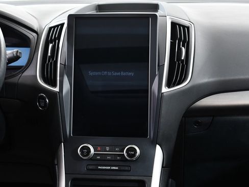 Used 2024 Ford Edge SEL w/ Convenience Package image 9