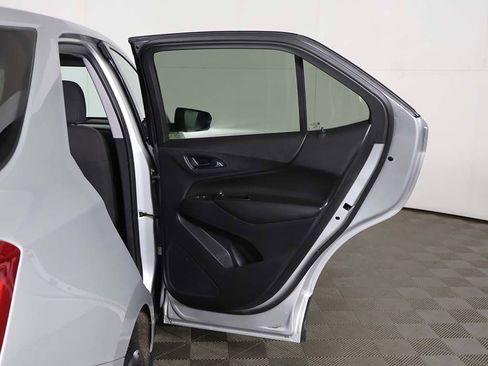 Used 2020 Chevrolet Equinox LT w/ Driver Convenience Package image 20