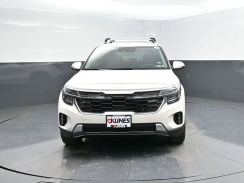 Used 2024 Kia Seltos SX image 2